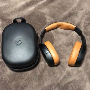 Skullcandy Crusher 360 with wires and case